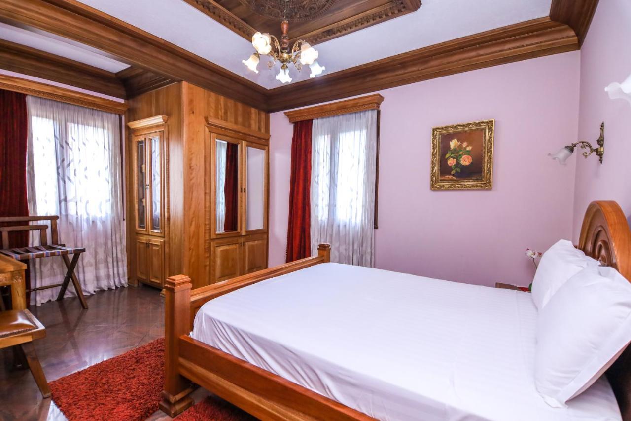 Brilant Antik Hotel Тирана Экстерьер фото
