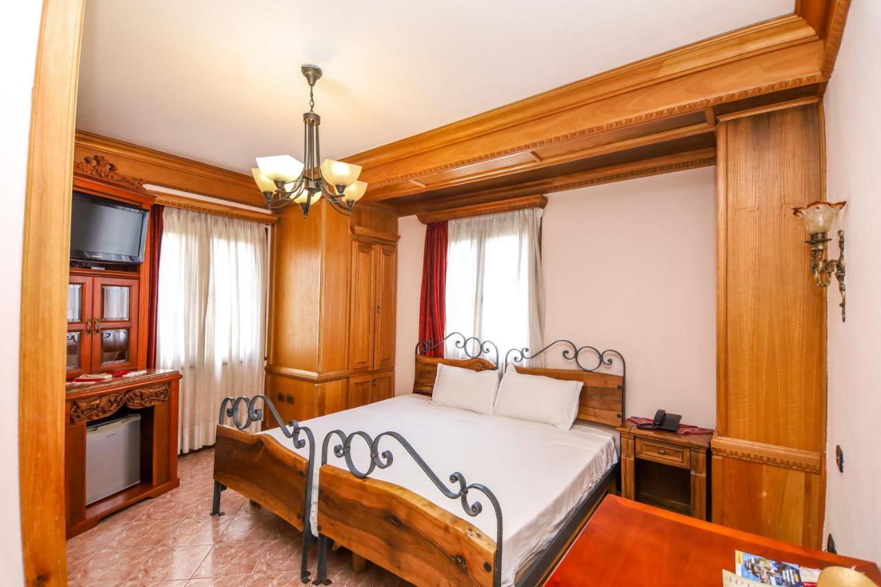 Brilant Antik Hotel Тирана Экстерьер фото