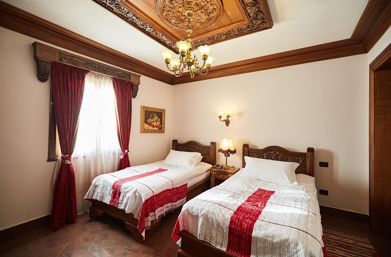 Brilant Antik Hotel Тирана Экстерьер фото